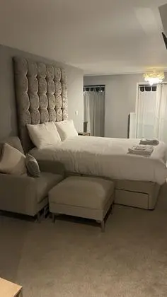 Exclusive Apart Daire, Banyolu/Duşlu, Park Manzaralı