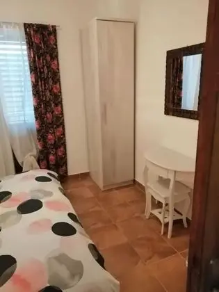Ev (Villa Dean - 80m from the beach - H(4)