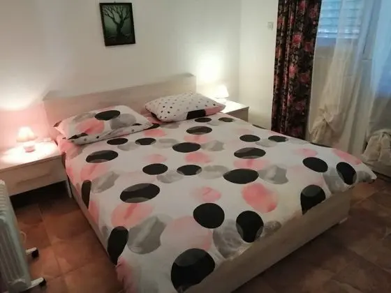 Ev (Villa Dean - 80m from the beach - H(4)