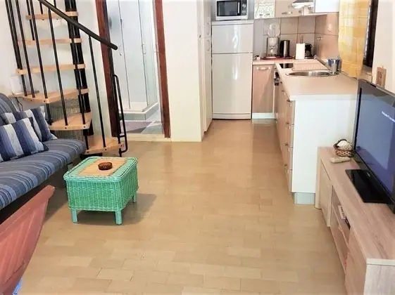 Ev (Villa Dean - 80m from the beach - H(4)