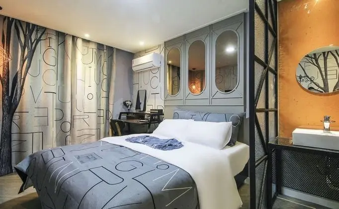 Deluxe Tek Büyük Yataklı Oda, Göl Manzaralı