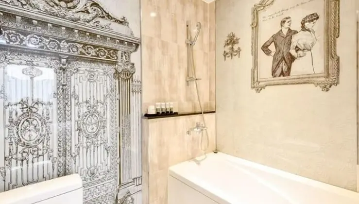 Deluxe Tek Büyük Yataklı Oda, Göl Manzaralı