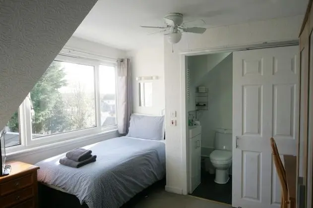 Tek Kişilik Oda, Banyolu/Duşlu (Room 3)