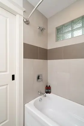 Ev, Birden Çok Yatak, Veranda, Şehir Manzaralı