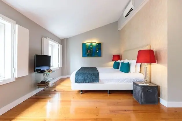 Junior Suite, Street View