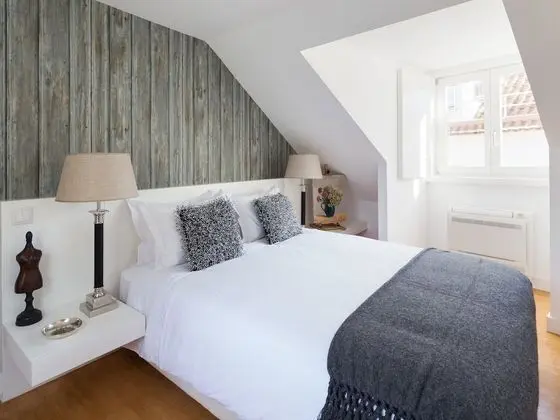 Tek Büyük veya İki Ayrı Yataklı Oda