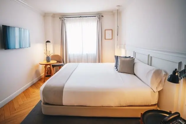 Deluxe Oda, Sigara İçilmez, Şehir Manzaralı