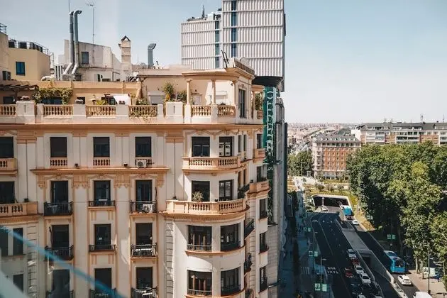 Deluxe Oda, Sigara İçilmez, Şehir Manzaralı
