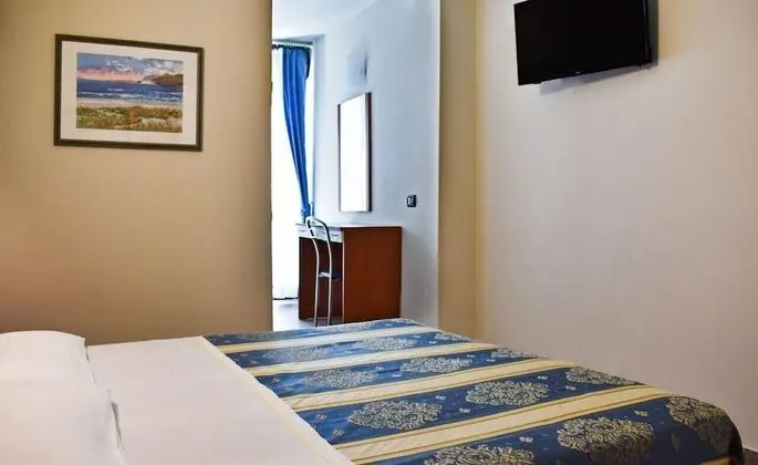 Tek Büyük veya İki Ayrı Yataklı Oda