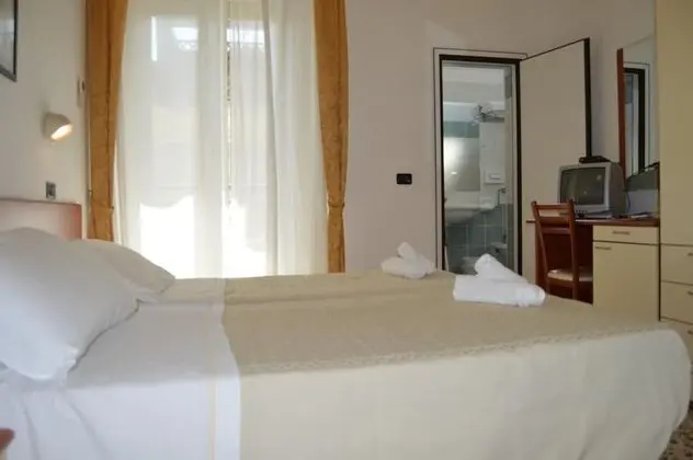 Tek Büyük veya İki Ayrı Yataklı Oda