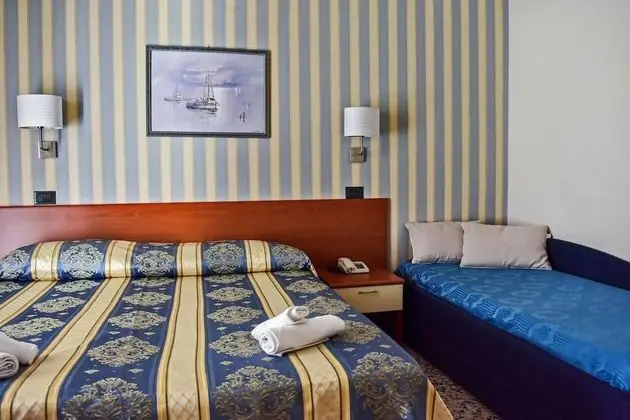 Tek Büyük veya İki Ayrı Yataklı Oda