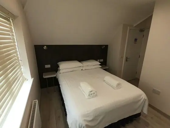 Standard Tek Büyük Yataklı Oda, Banyolu/Duşlu