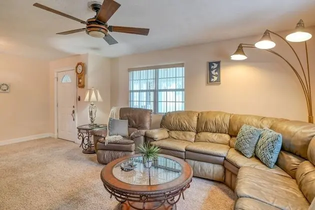 Ev (Debra Jean's River Retreat)