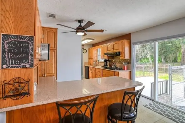 Ev (Debra Jean's River Retreat)