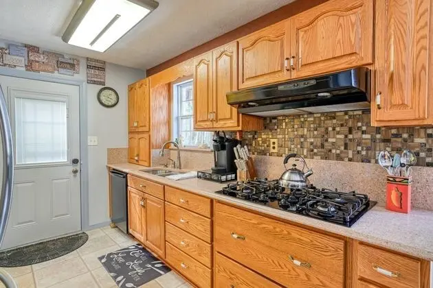 Ev (Debra Jean's River Retreat)