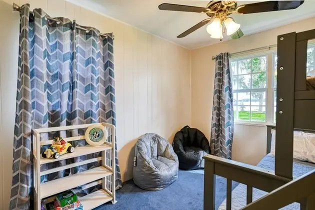 Ev (Debra Jean's River Retreat)