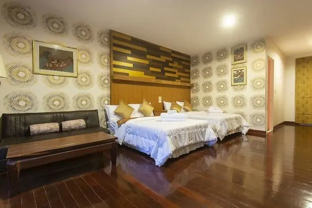 Family Villa (Steam room)