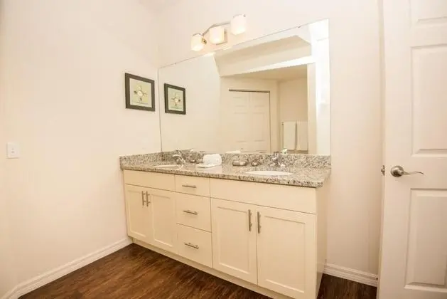 Apart Daire, Birden Çok Yatak (*December Special* LV 3 Beds 2 Baths )