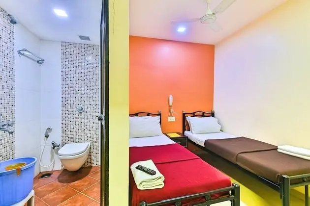 Deluxe Tek Büyük Yataklı Oda, 1 Yatak Odası, Engellilere Uygun, Sigara İçilebilir