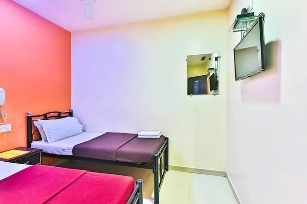 Deluxe Tek Büyük Yataklı Oda, 1 Yatak Odası, Engellilere Uygun, Sigara İçilebilir