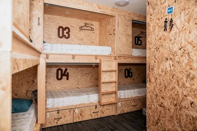 Ortak Ranzalı Oda, Karma Ranzalı Oda, Sigara İçilmez (6 Beds)