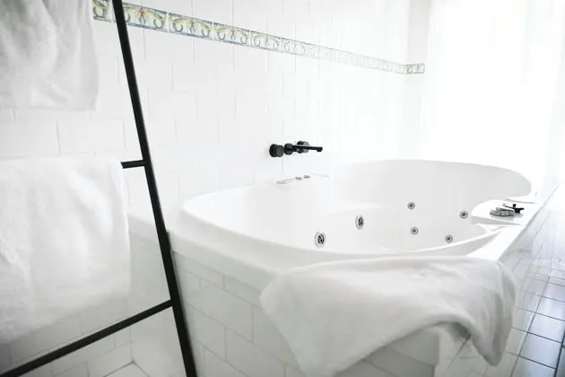 Standard Oda, Sigara İçilmez, Jakuzi (Grande Vista)