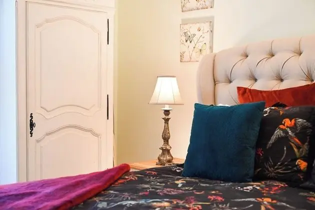 Standard Oda, Sigara İçilmez, Jakuzi (High Street Boudoir)