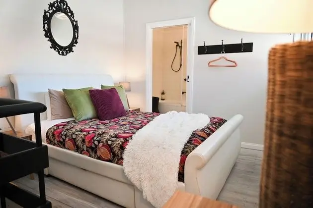 Standard Stüdyo, Sigara İçilmez, Küçük Mutfak (The Loft Suite)