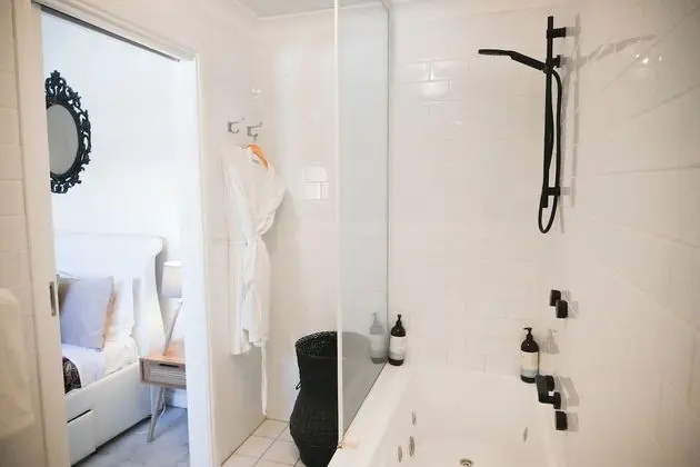Standard Stüdyo, Sigara İçilmez, Küçük Mutfak (The Loft Suite)
