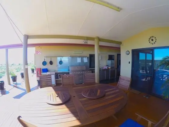 Tek Büyük Yataklı Oda, Balkon, Deniz Manzaralı (Room)