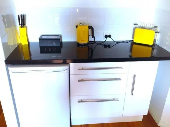 Tek Büyük Yataklı Oda, Balkon, Deniz Manzaralı (Room)