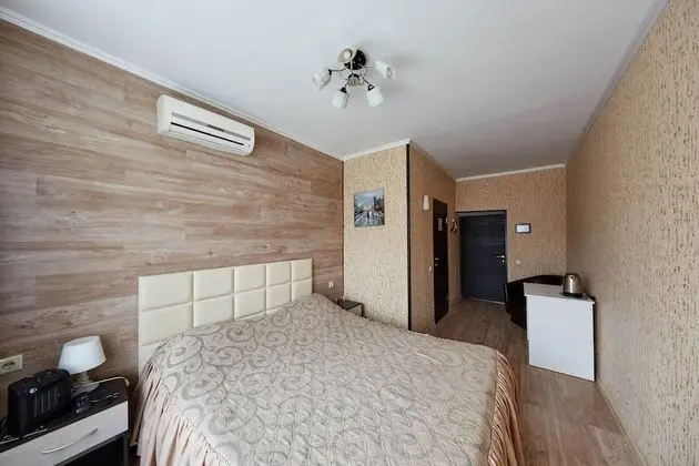 Comfort Tek Büyük Yataklı Oda