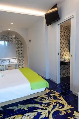 Family Dört Kişilik Oda, Banyolu/Duşlu, Deniz Manzaralı (Family Suite Positano)