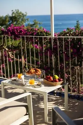 Family Dört Kişilik Oda, Banyolu/Duşlu, Deniz Manzaralı (Family Suite Positano)