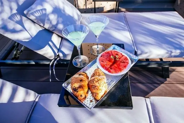 Honeymoon Stüdyo Süit, Havuz Kullanımı, Deniz Manzaralı