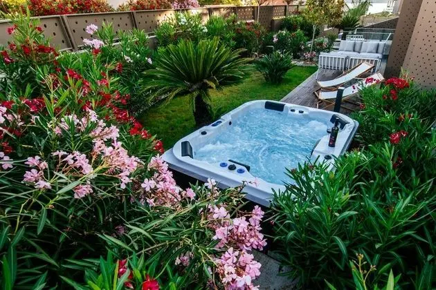 Luxury Apart Daire, 1 Yatak Odası, Sıcak Su Havuzu, Deniz Manzaralı