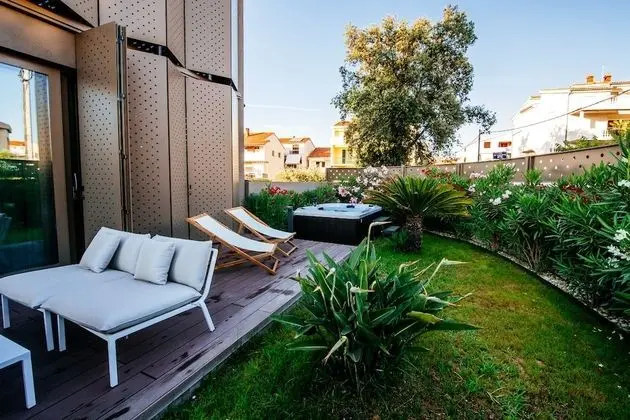 Luxury Apart Daire, 1 Yatak Odası, Sıcak Su Havuzu, Deniz Manzaralı