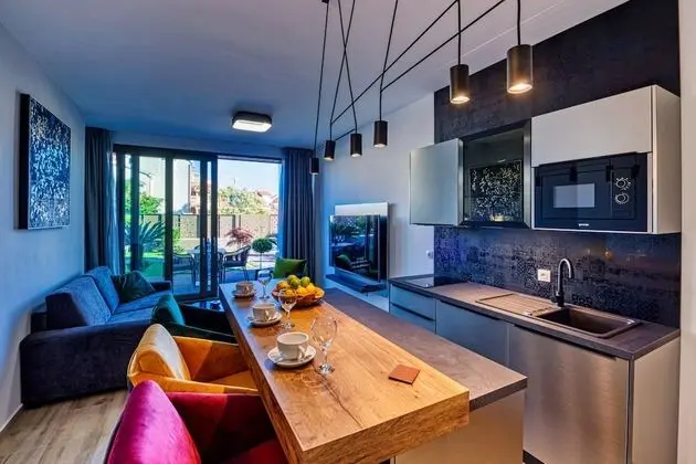 Exclusive Apart Daire, 1 Yatak Odası, Havuz Kullanımı, Deniz Manzaralı
