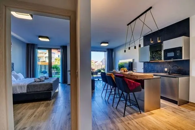 Exclusive Apart Daire, 1 Yatak Odası, Havuz Kullanımı, Deniz Manzaralı