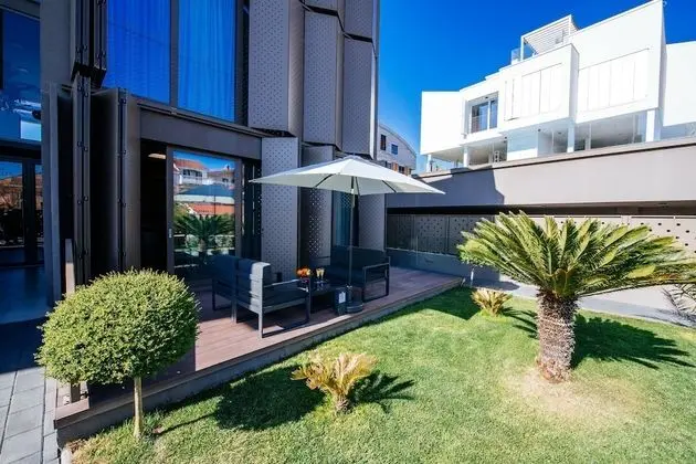 Exclusive Apart Daire, 1 Yatak Odası, Havuz Kullanımı, Deniz Manzaralı