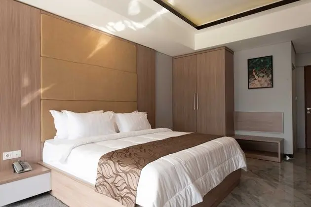 Deluxe Tek Büyük Yataklı Oda, 1 Yatak Odası, Göl Manzaralı