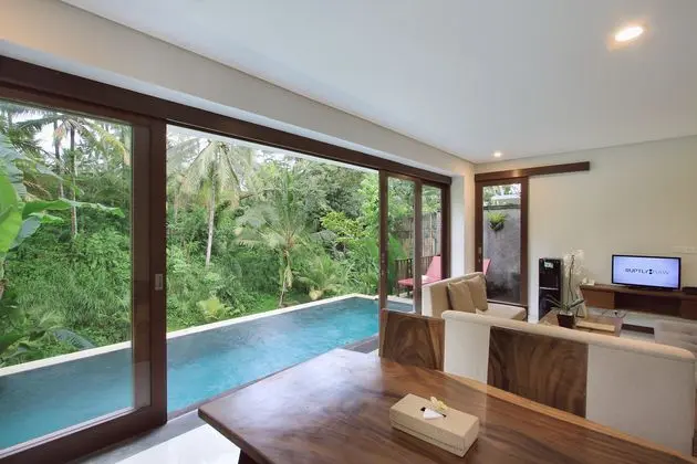 Villa Deluxe
