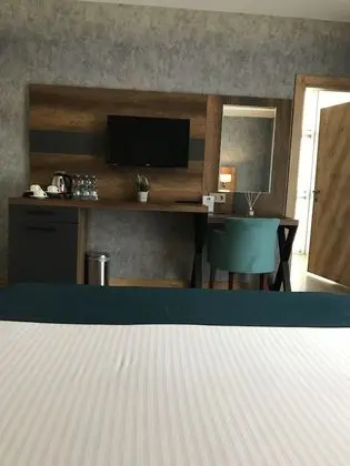 Standard Tek Büyük Yataklı Oda, Dağ Manzaralı