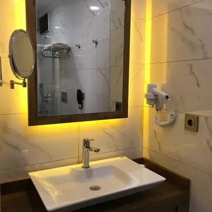 Standard Tek Büyük Yataklı Oda, Dağ Manzaralı