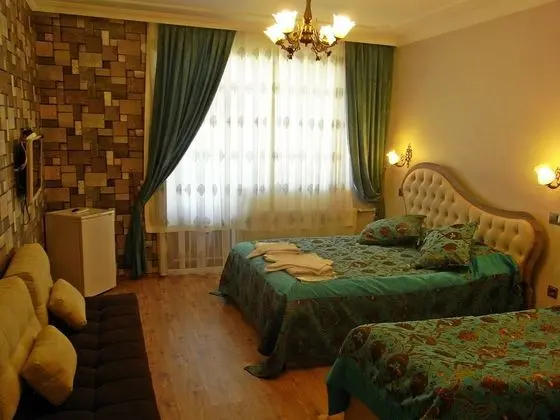 Deluxe Tek Büyük Yataklı Oda