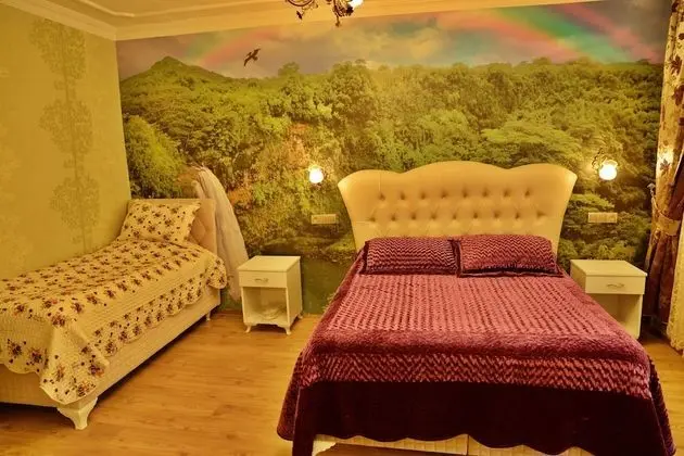 Deluxe Üç Kişilik Oda