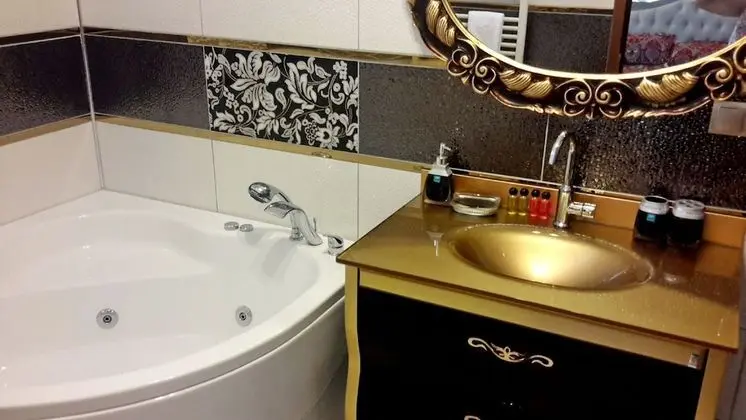 Deluxe Üç Kişilik Oda