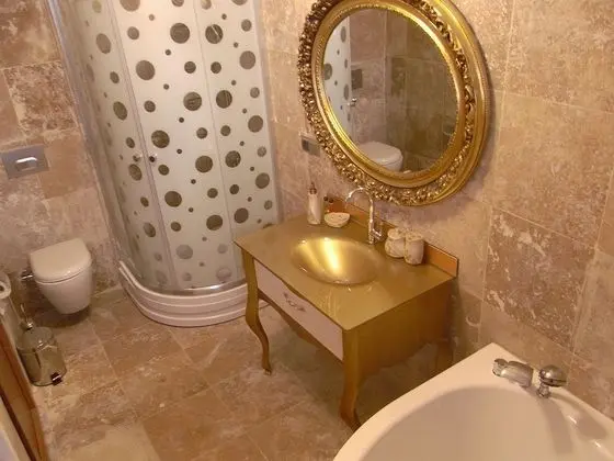 Deluxe Üç Kişilik Oda