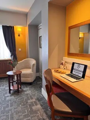 https://images.etstur.com/imgproxy/resize/2560x1440/files/images/hotelImages/etsrooms/356/Dedeman_Ski_Lodge_Palandoken_20260113132039_0.jpg