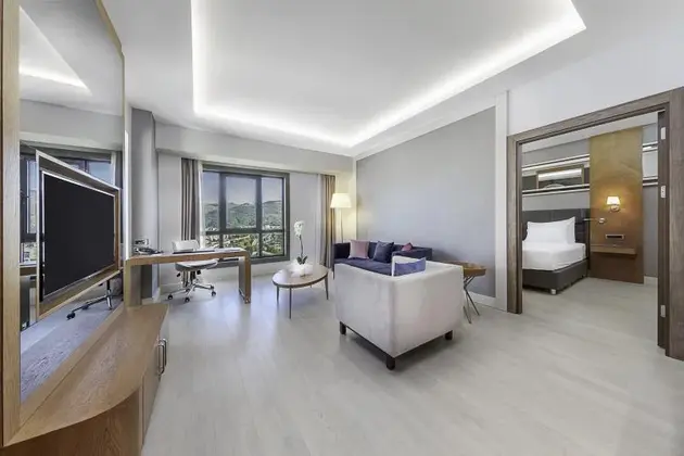 Corner Suite Oda